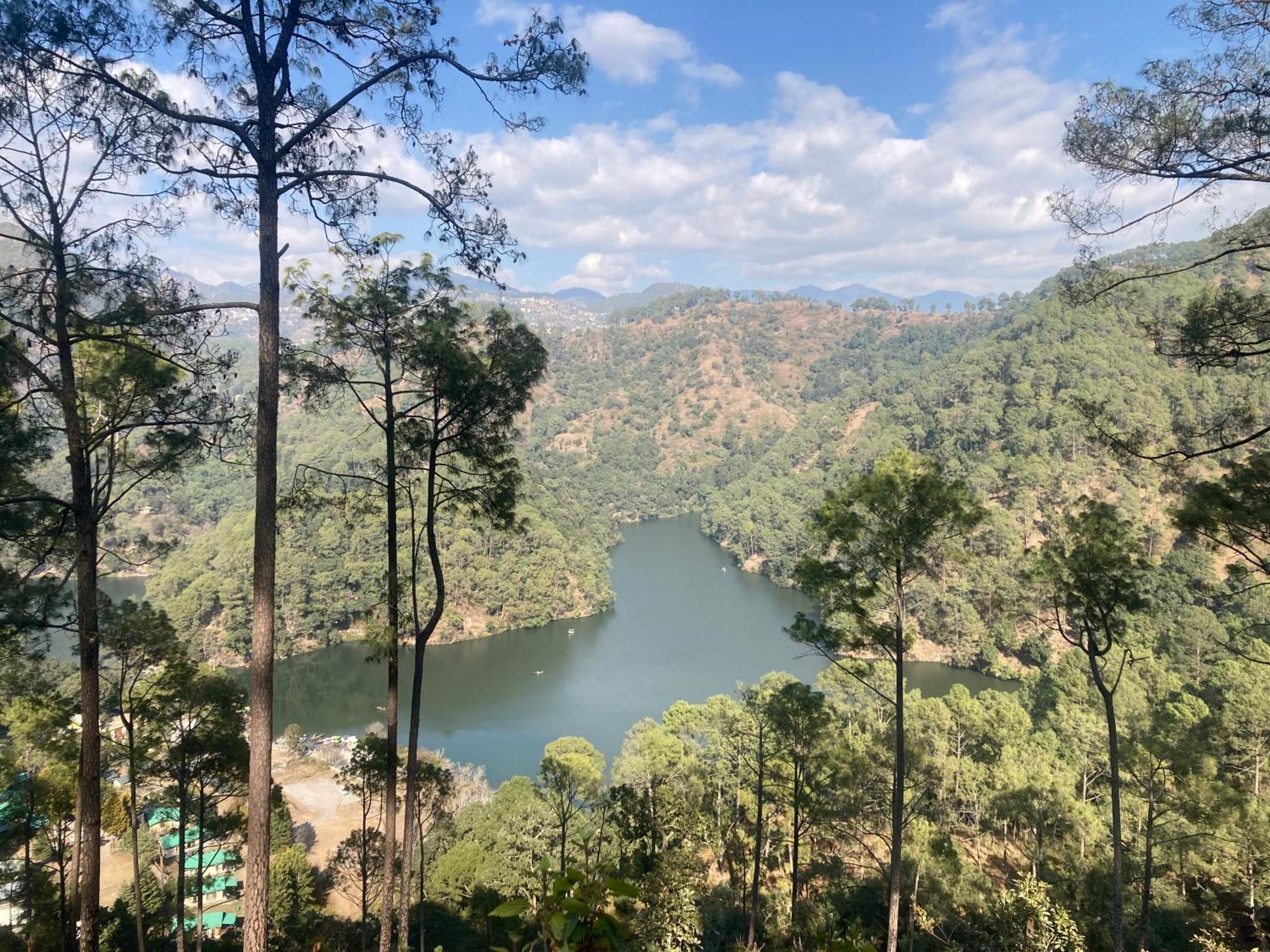 Sattal Valley Resort Бхимтал Экстерьер фото